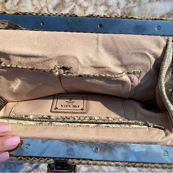 PRADA 2010 python canvas handbag 👝 - Picture 8 of 10
